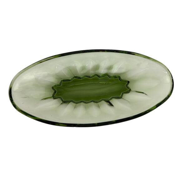 Vintage Green Pressed Glass Oval Serving or Candy Dish, Mid Century Avocado - Picture 12 of 16